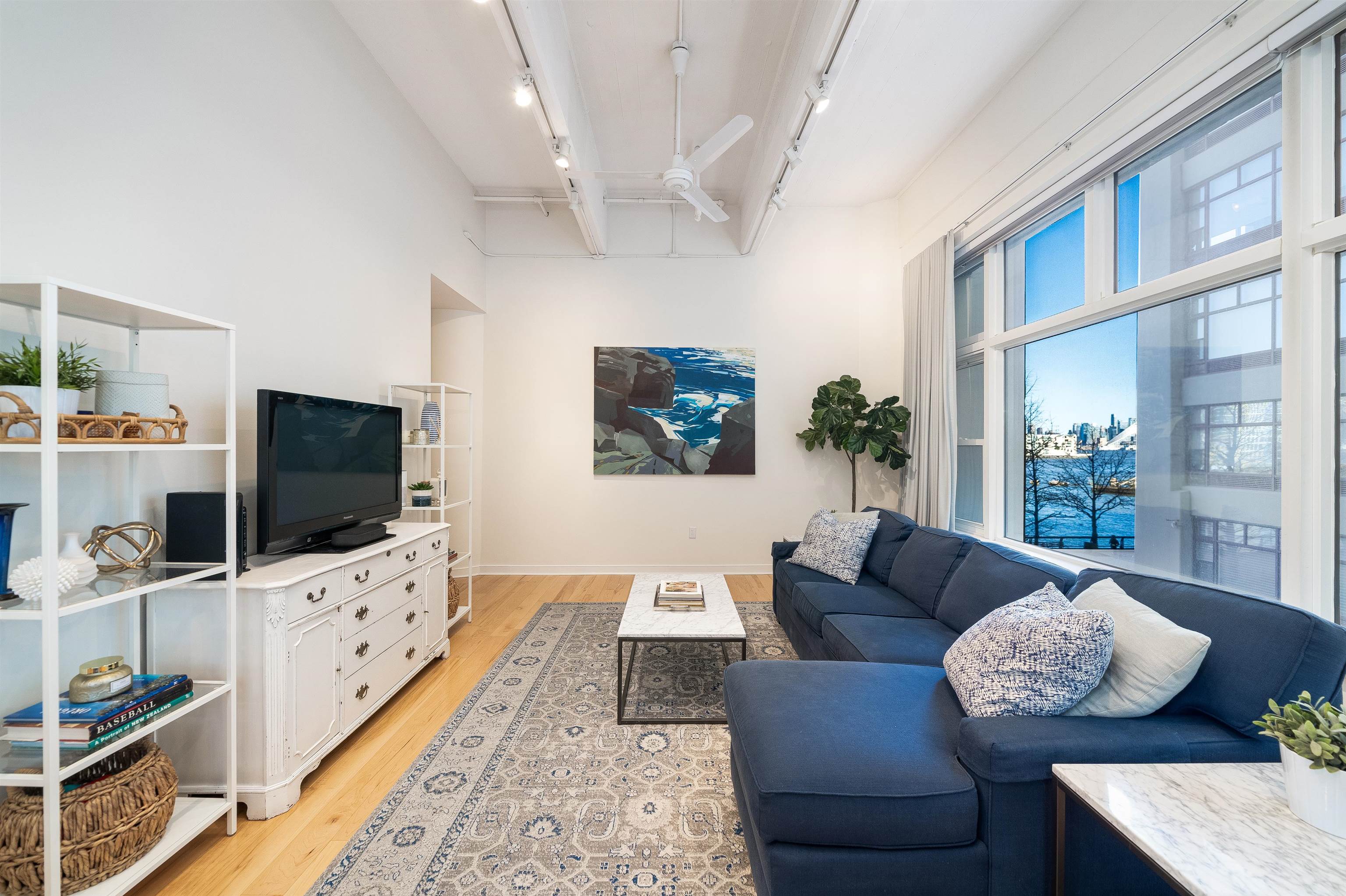 1500 WASHINGTON ST Unit: 2R