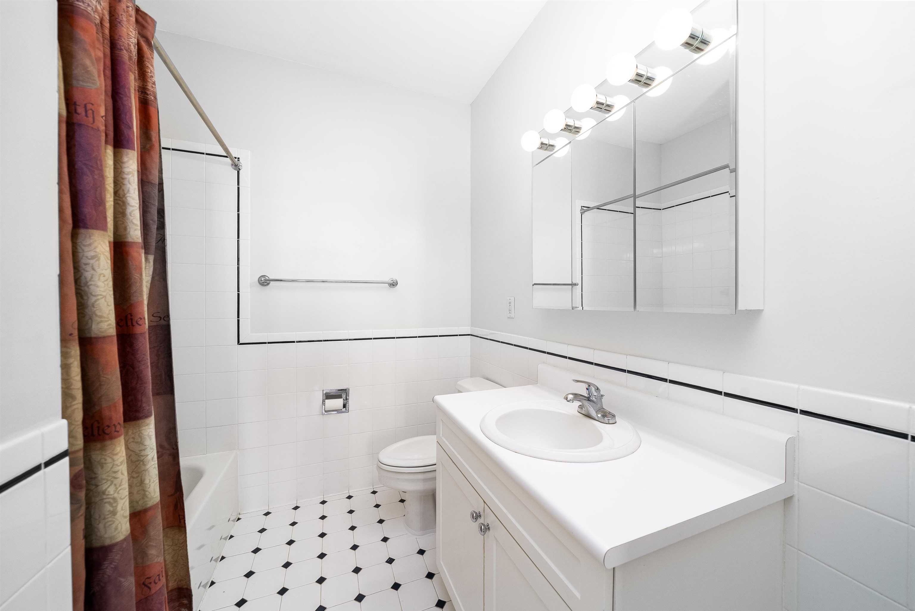 1500 WASHINGTON ST Unit: 4i