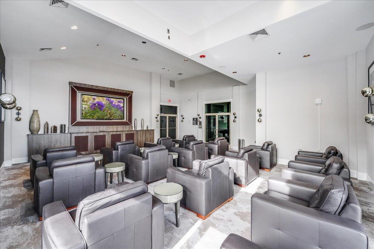 26 AVENUE AT PORT IMPERIAL Unit: 213