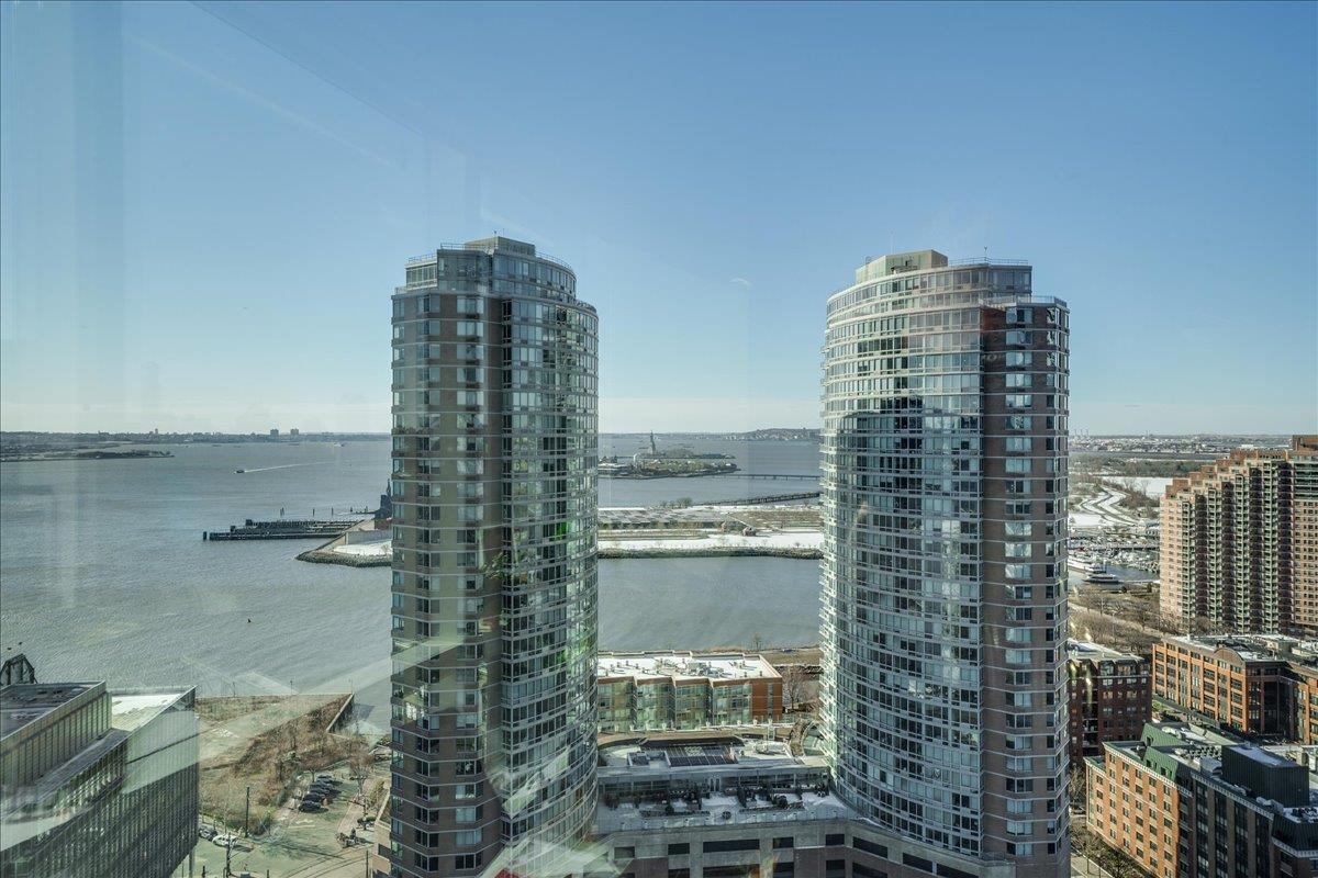 77 HUDSON ST Unit: 2809