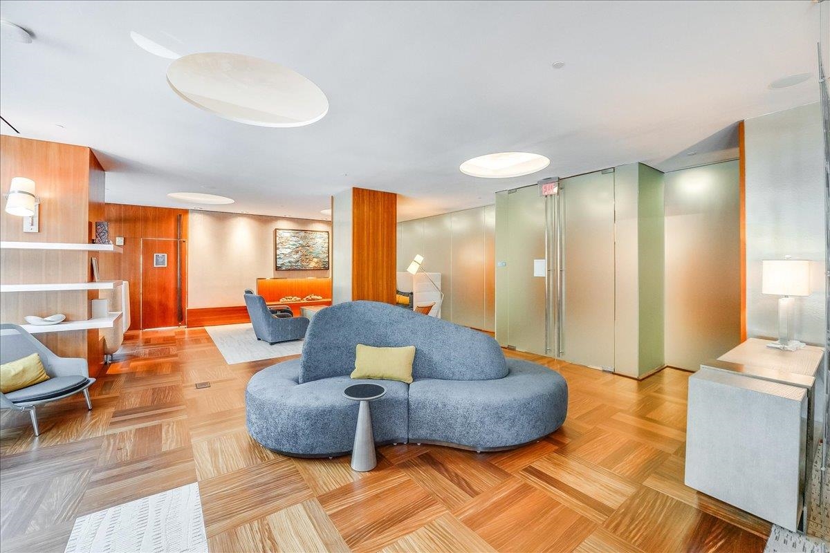 77 HUDSON ST Unit: 2809