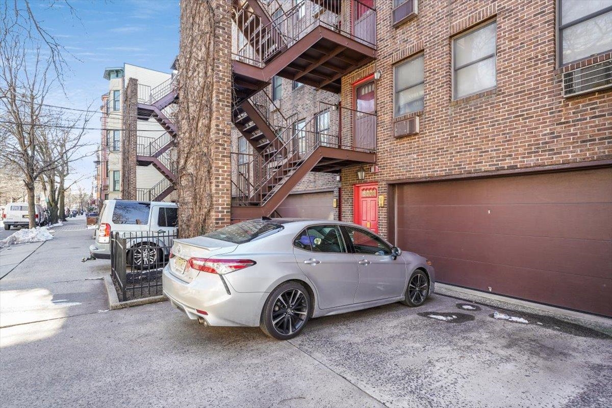 626 JEFFERSON ST Unit: B