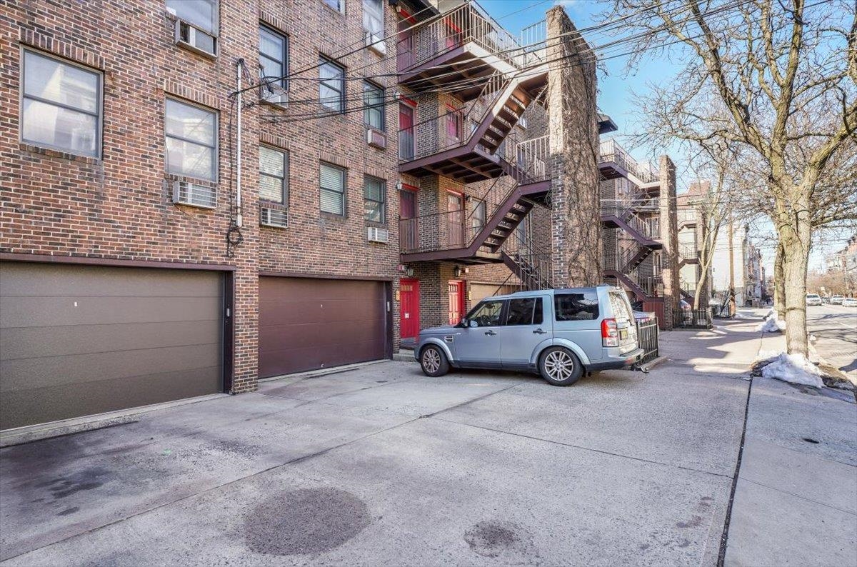 626 JEFFERSON ST Unit: B