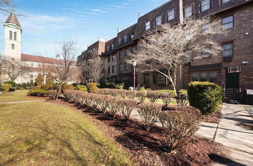 626 JEFFERSON ST Unit: B