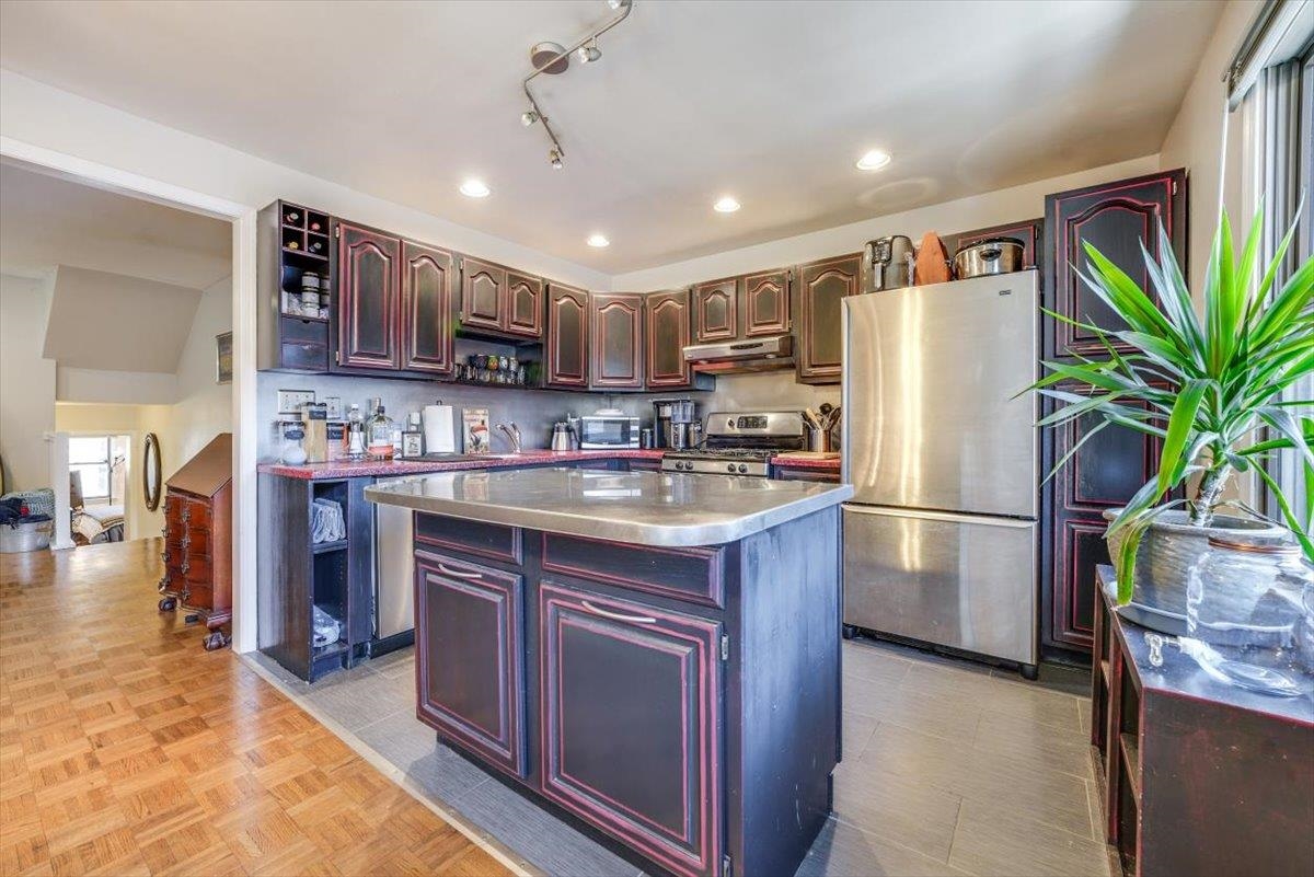 626 JEFFERSON ST Unit: B