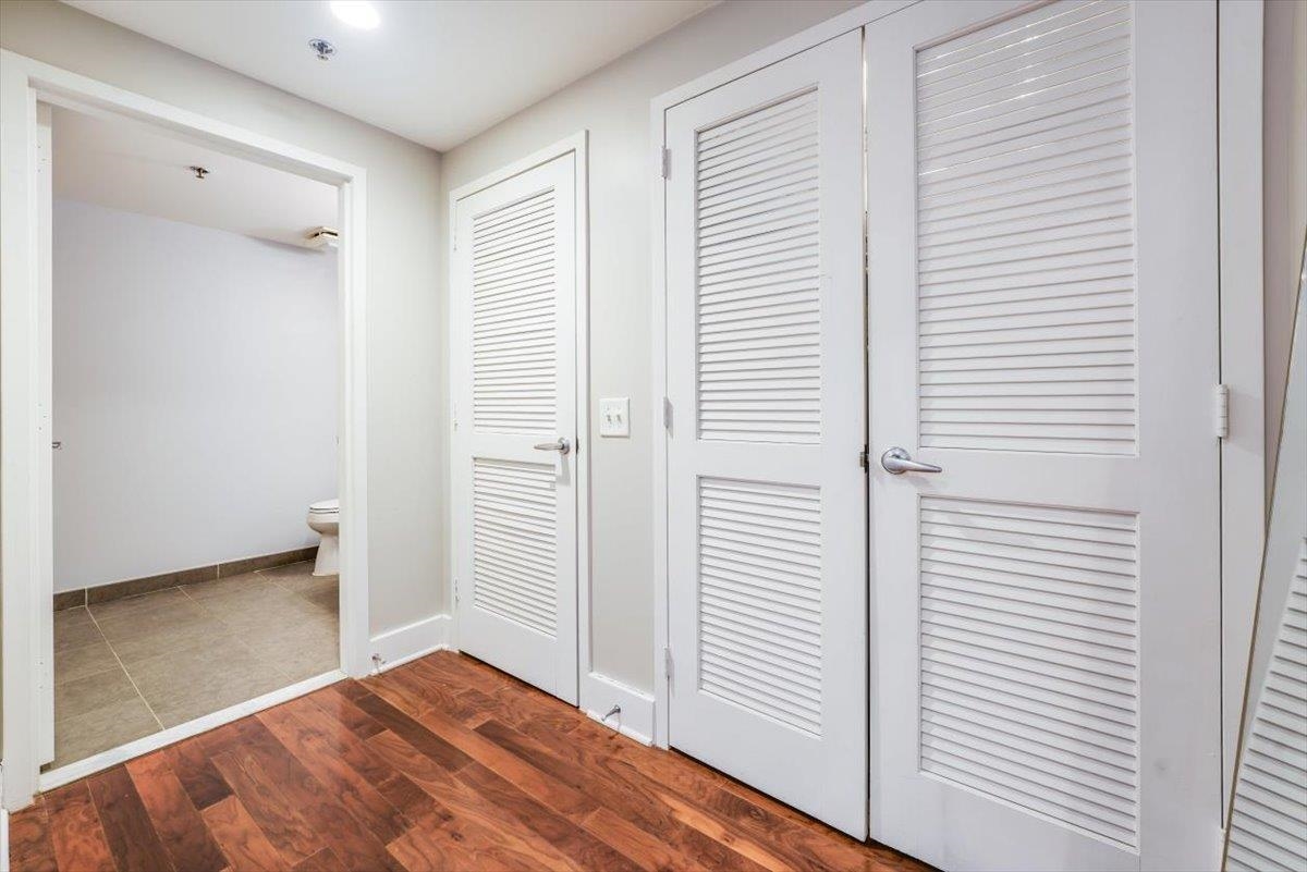 800 JACKSON ST Unit: 811