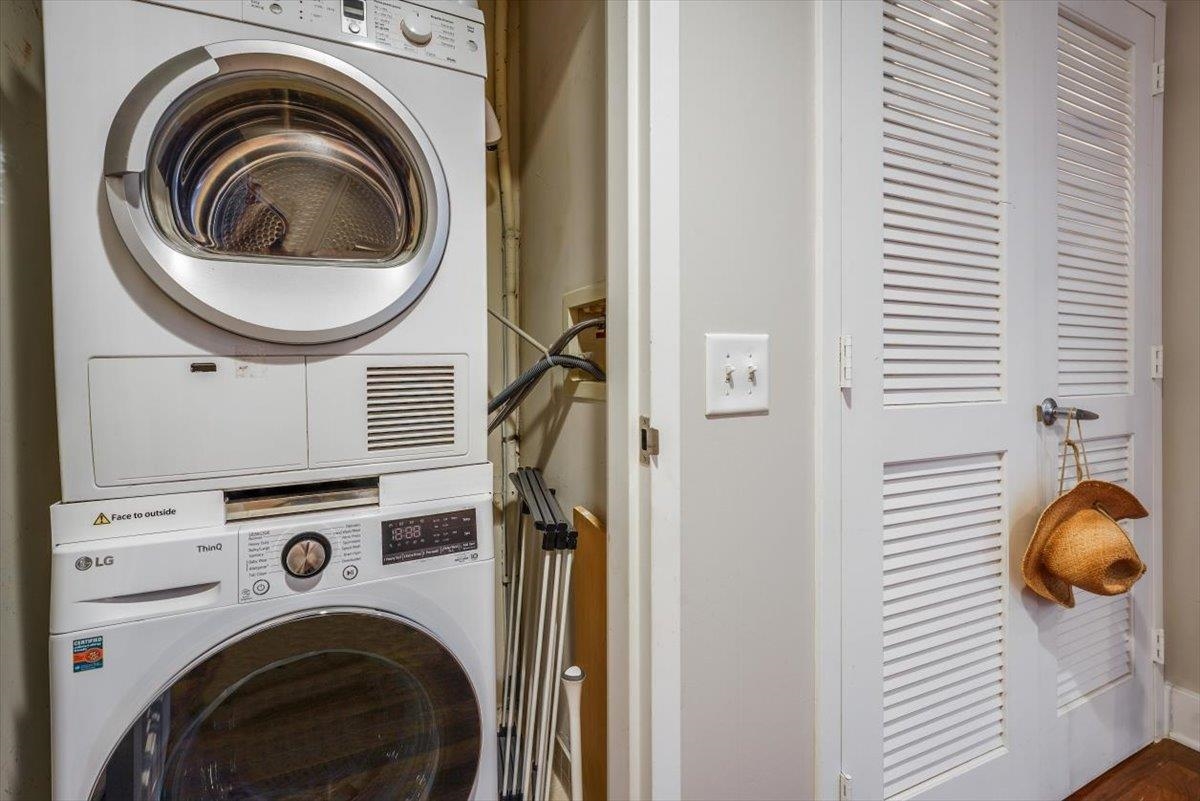 800 JACKSON ST Unit: 811