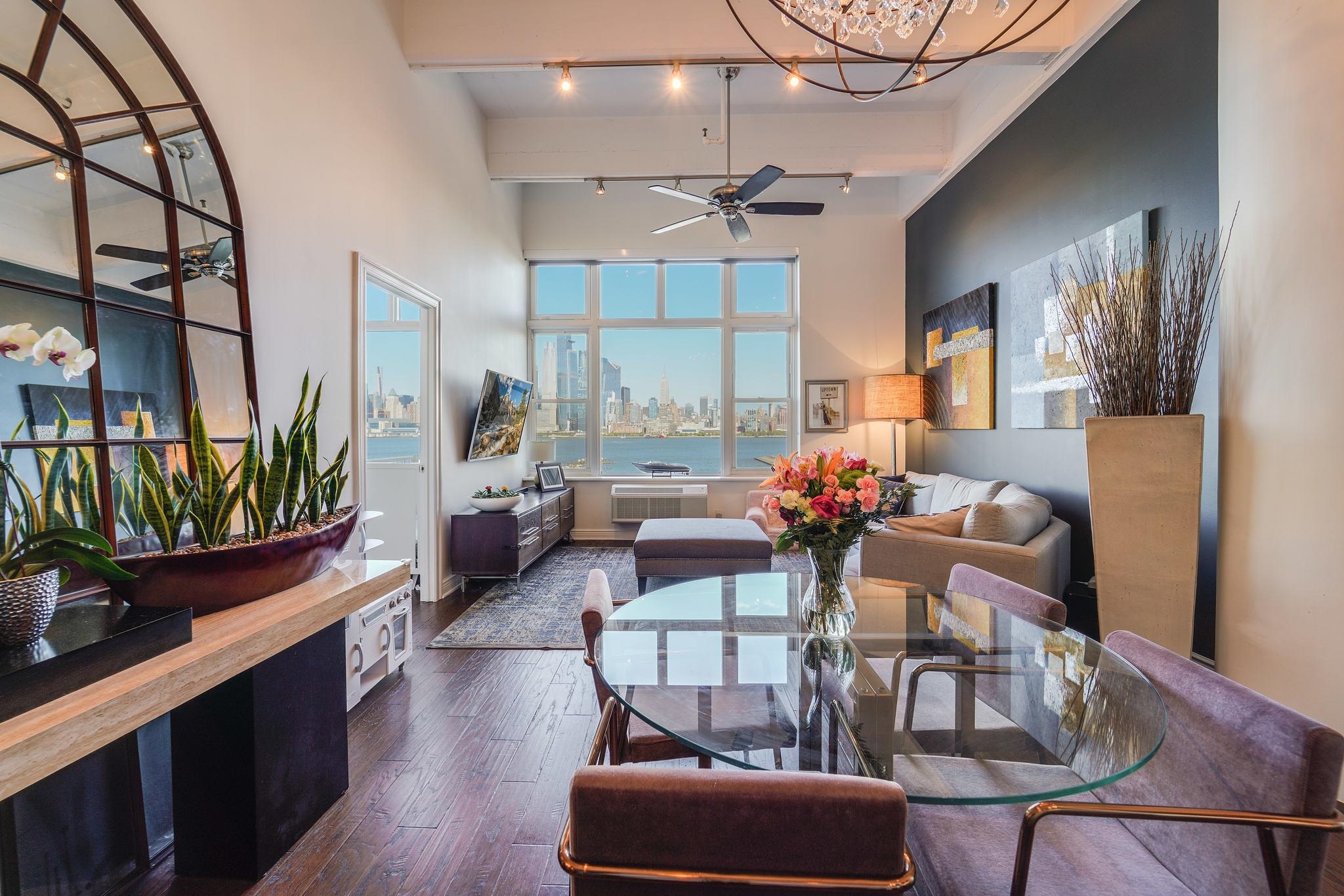 1500 HUDSON ST Unit: 4i