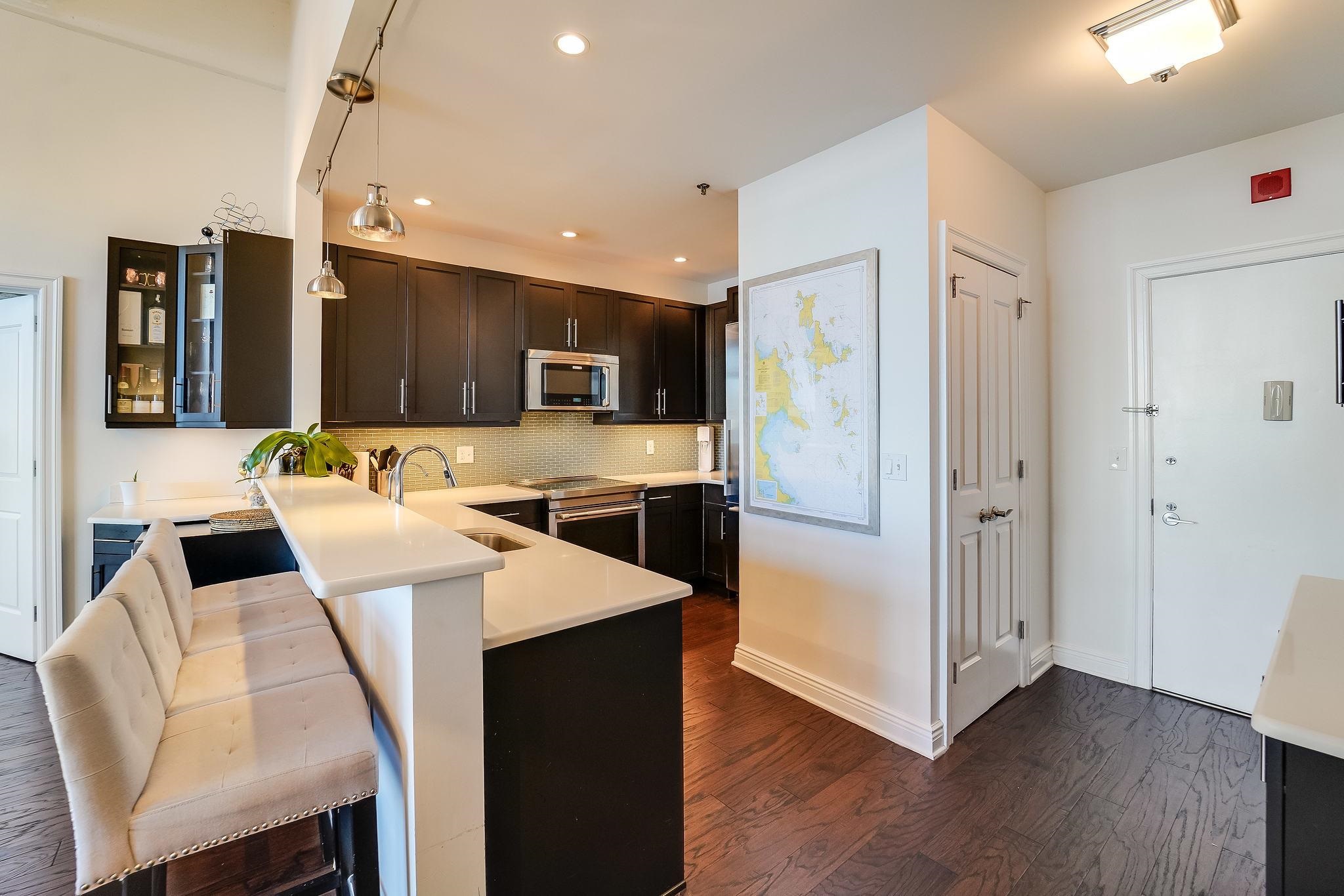 1500 HUDSON ST Unit: 4i