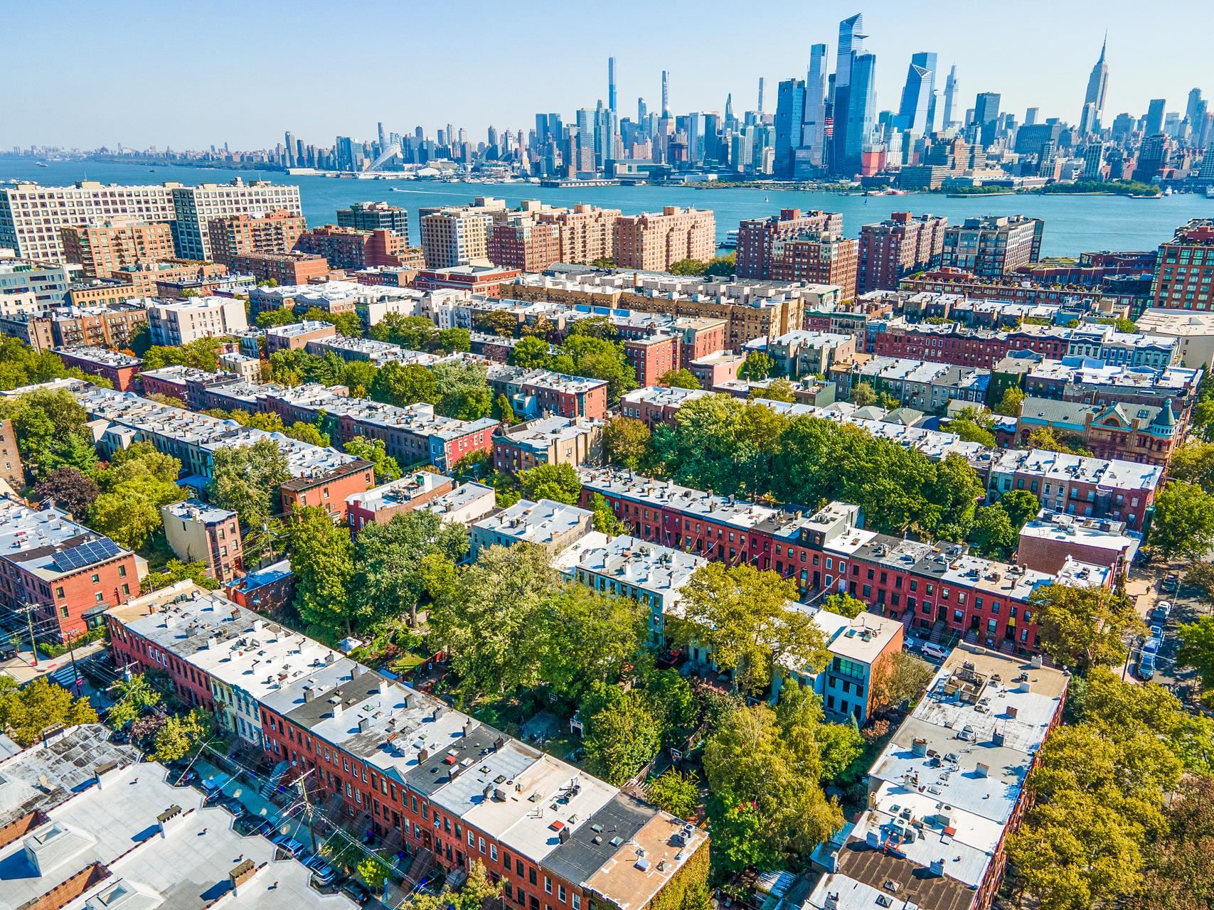 1500 HUDSON ST Unit: 4i