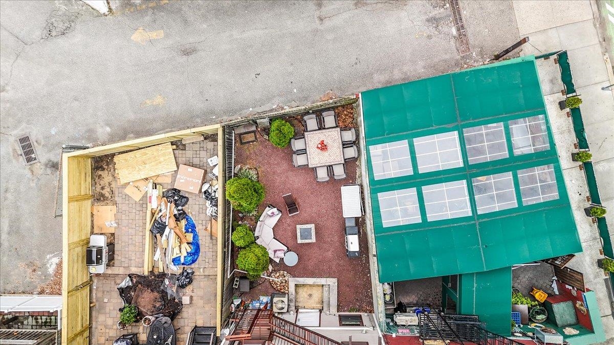 238 GROVE ST Unit: 1
