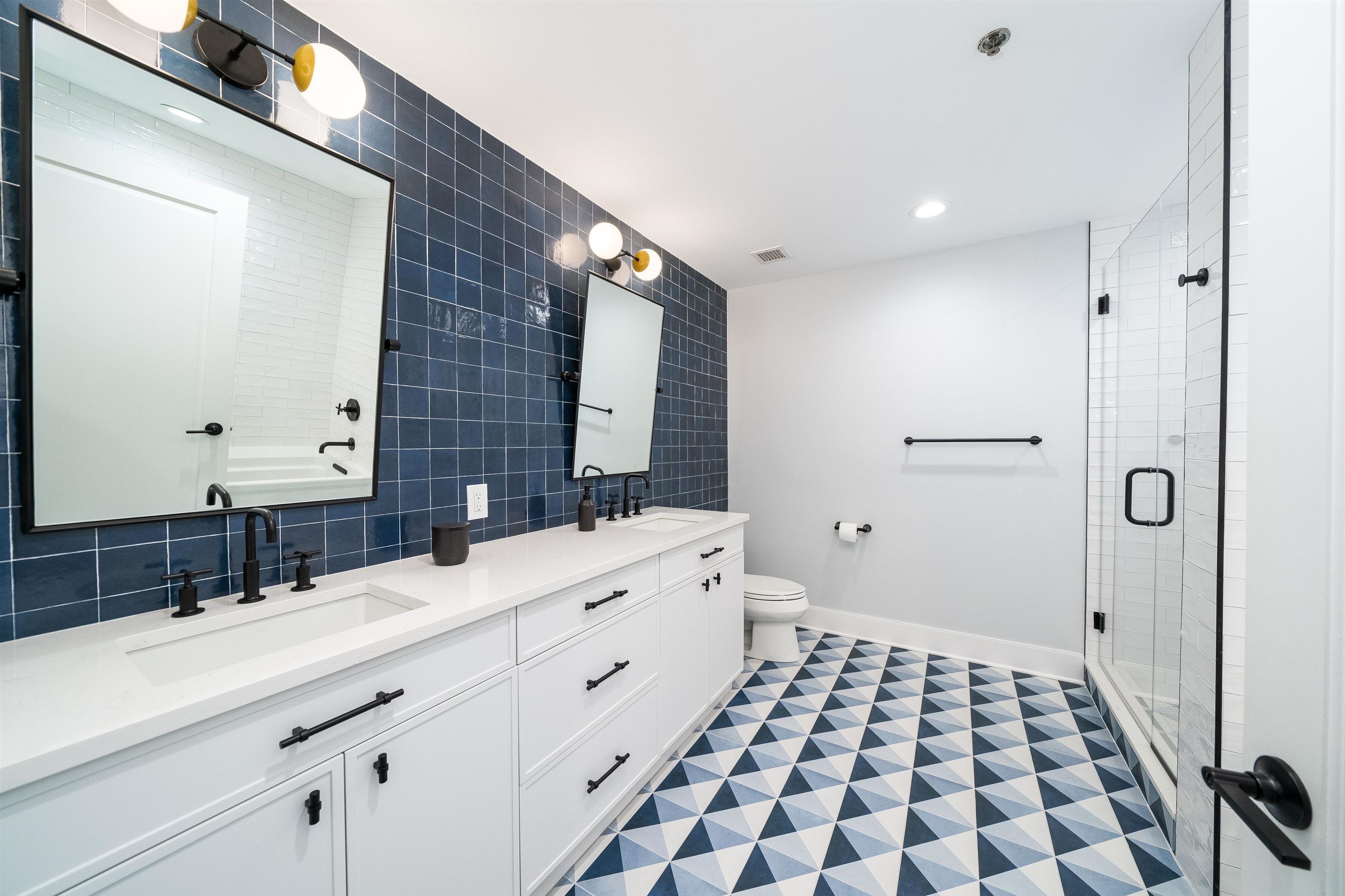 1125 MAXWELL LANE Unit: 434/436