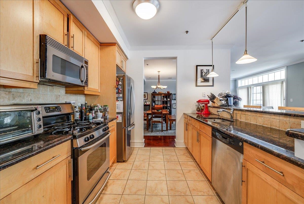 830 MONROE ST Unit: 5G