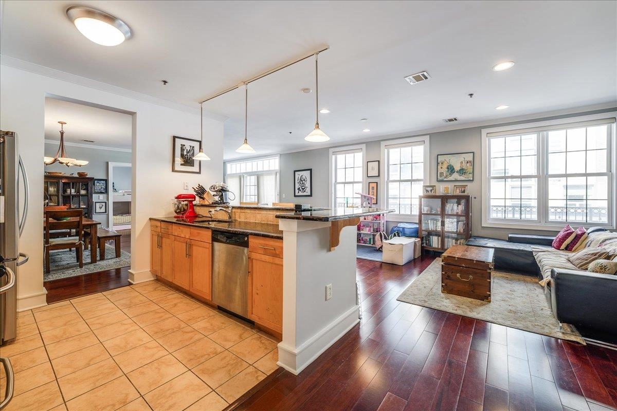 830 MONROE ST Unit: 5G