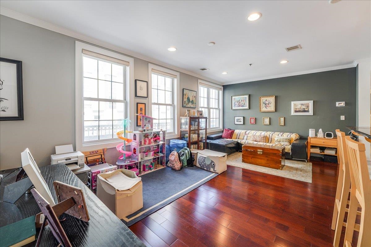 830 MONROE ST Unit: 5G