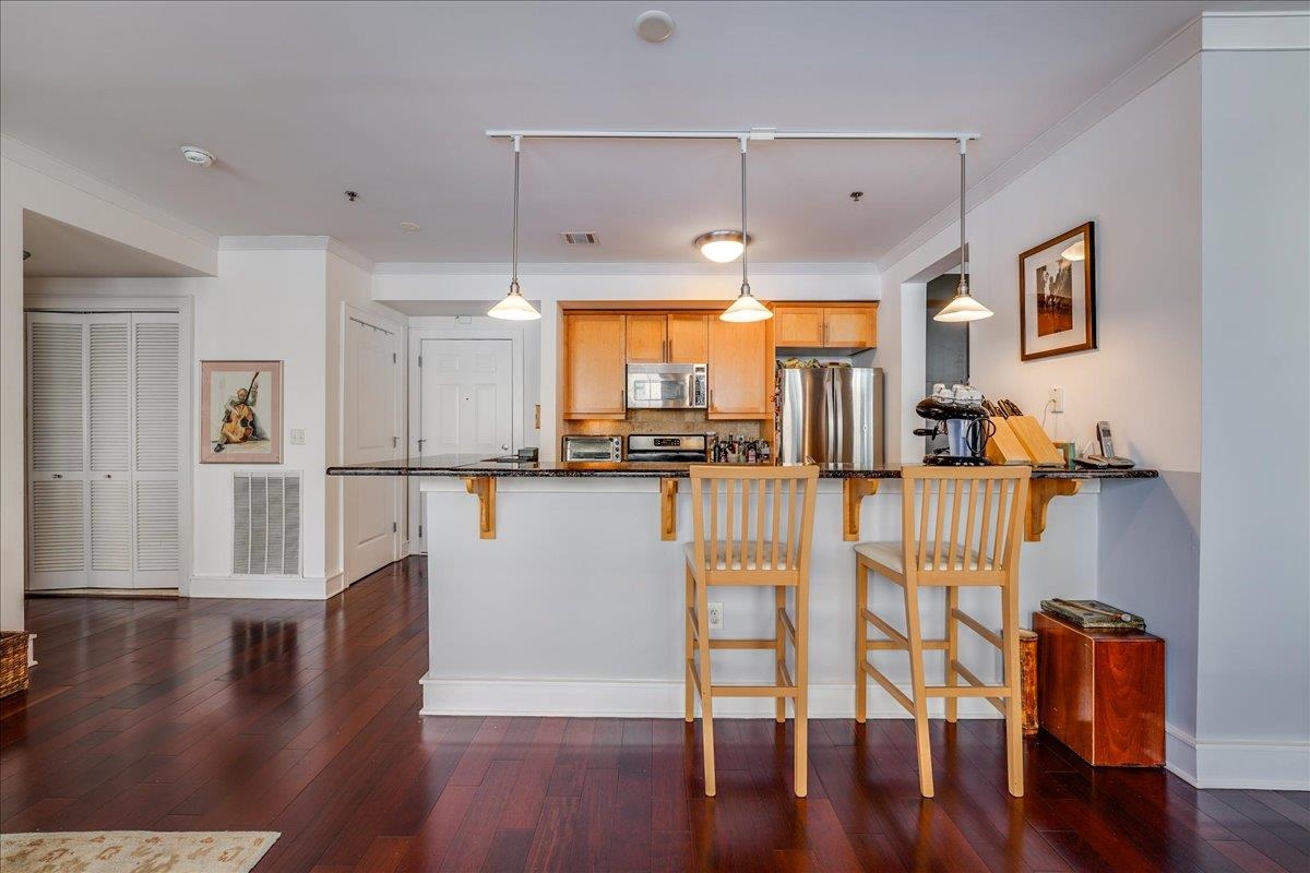 830 MONROE ST Unit: 5G