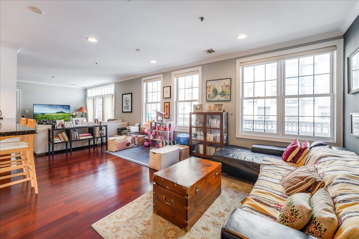 830 MONROE ST Unit: 5G