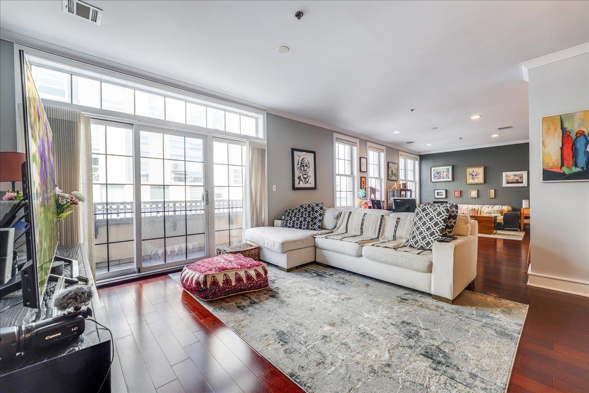 830 MONROE ST Unit: 5G