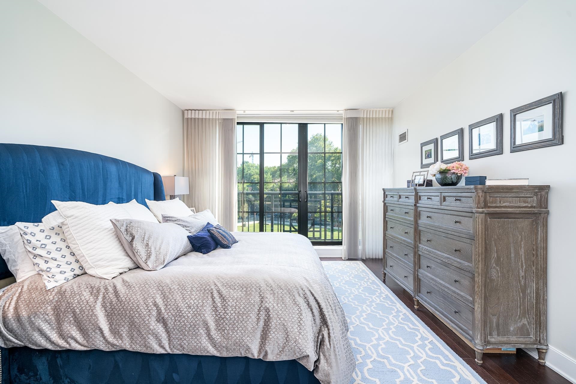 1025 MAXWELL LANE Unit: 304