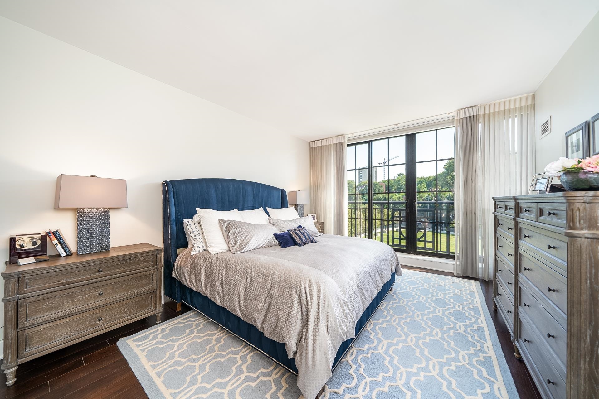 1025 MAXWELL LANE Unit: 304