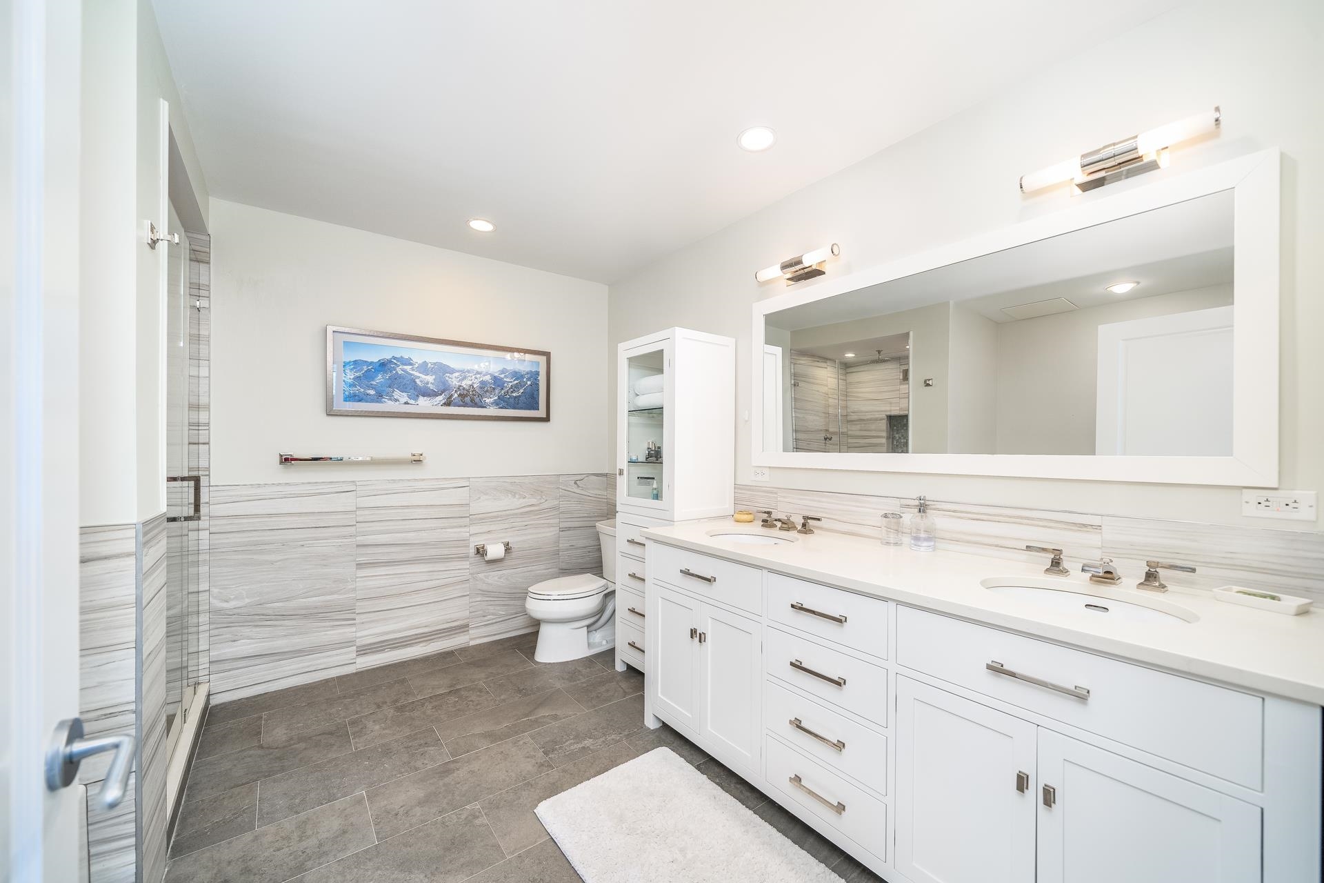 1025 MAXWELL LANE Unit: 304