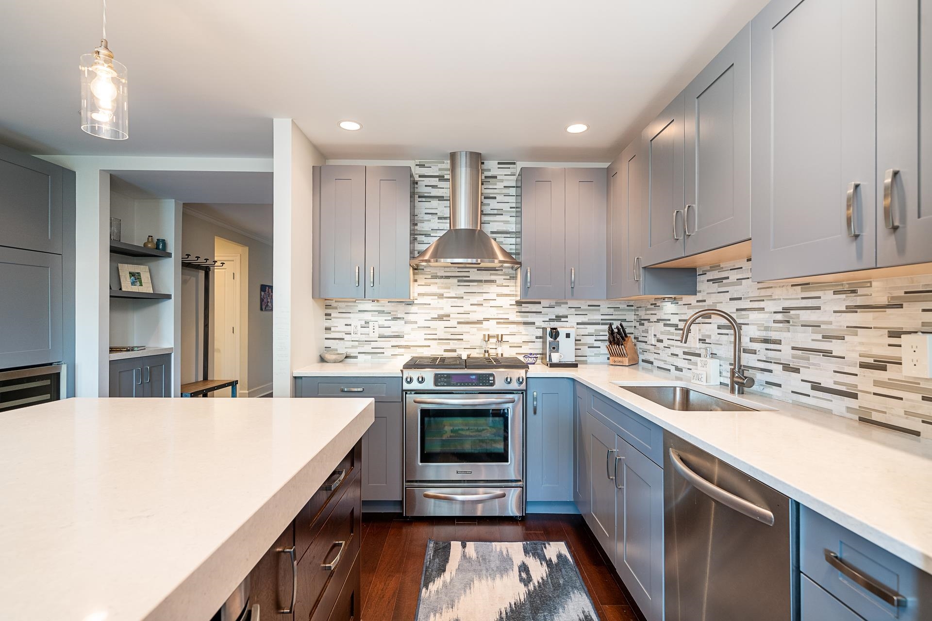 1025 MAXWELL LANE Unit: 304
