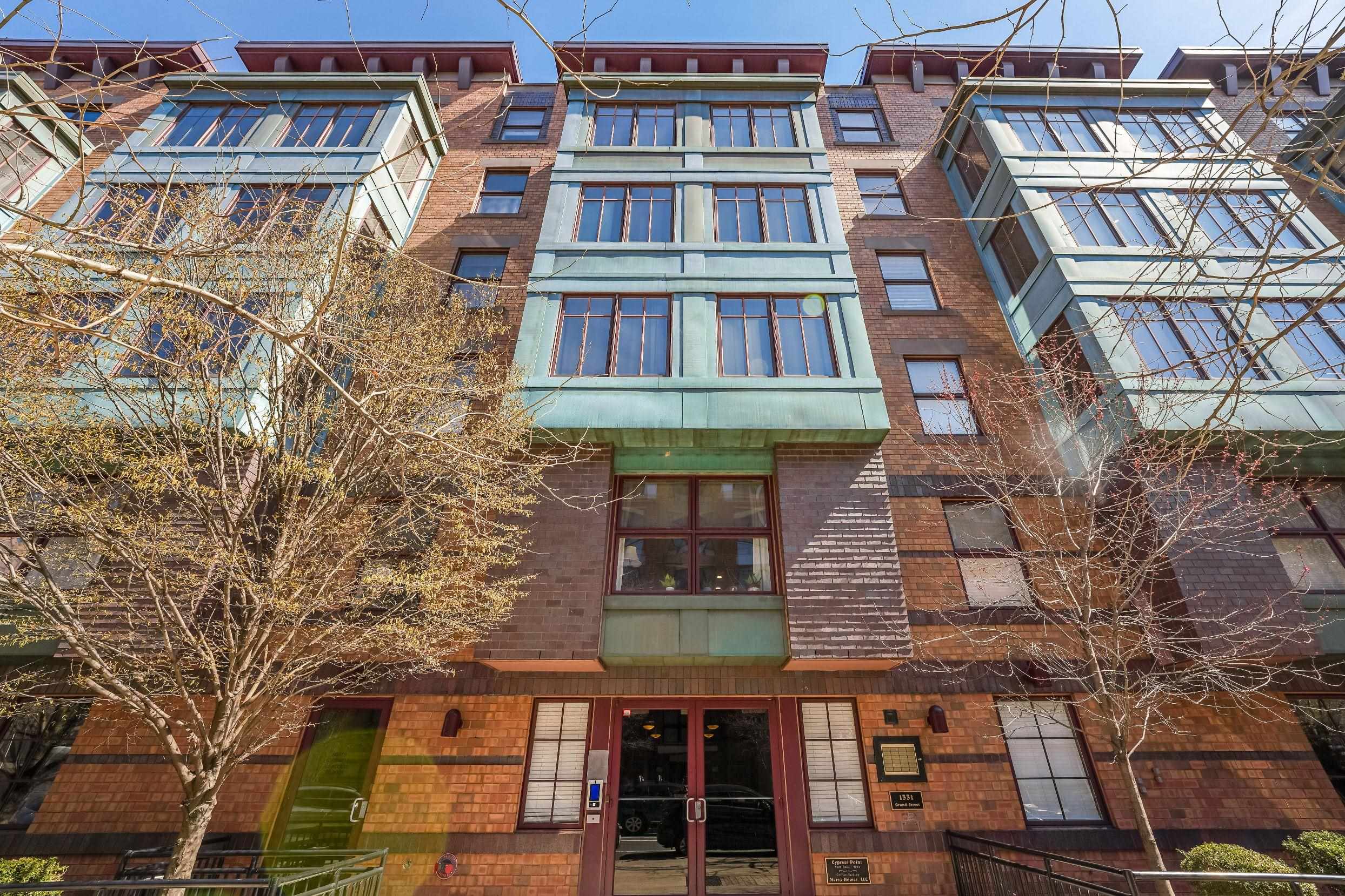 1331 GRAND ST Unit: 411
