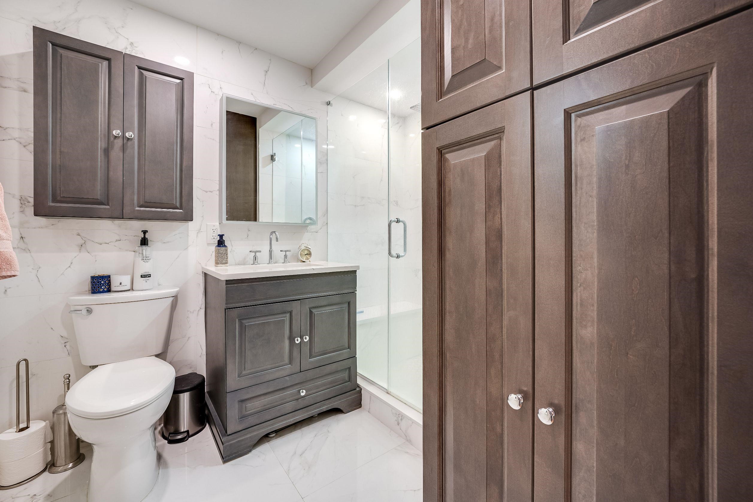 1331 GRAND ST Unit: 411