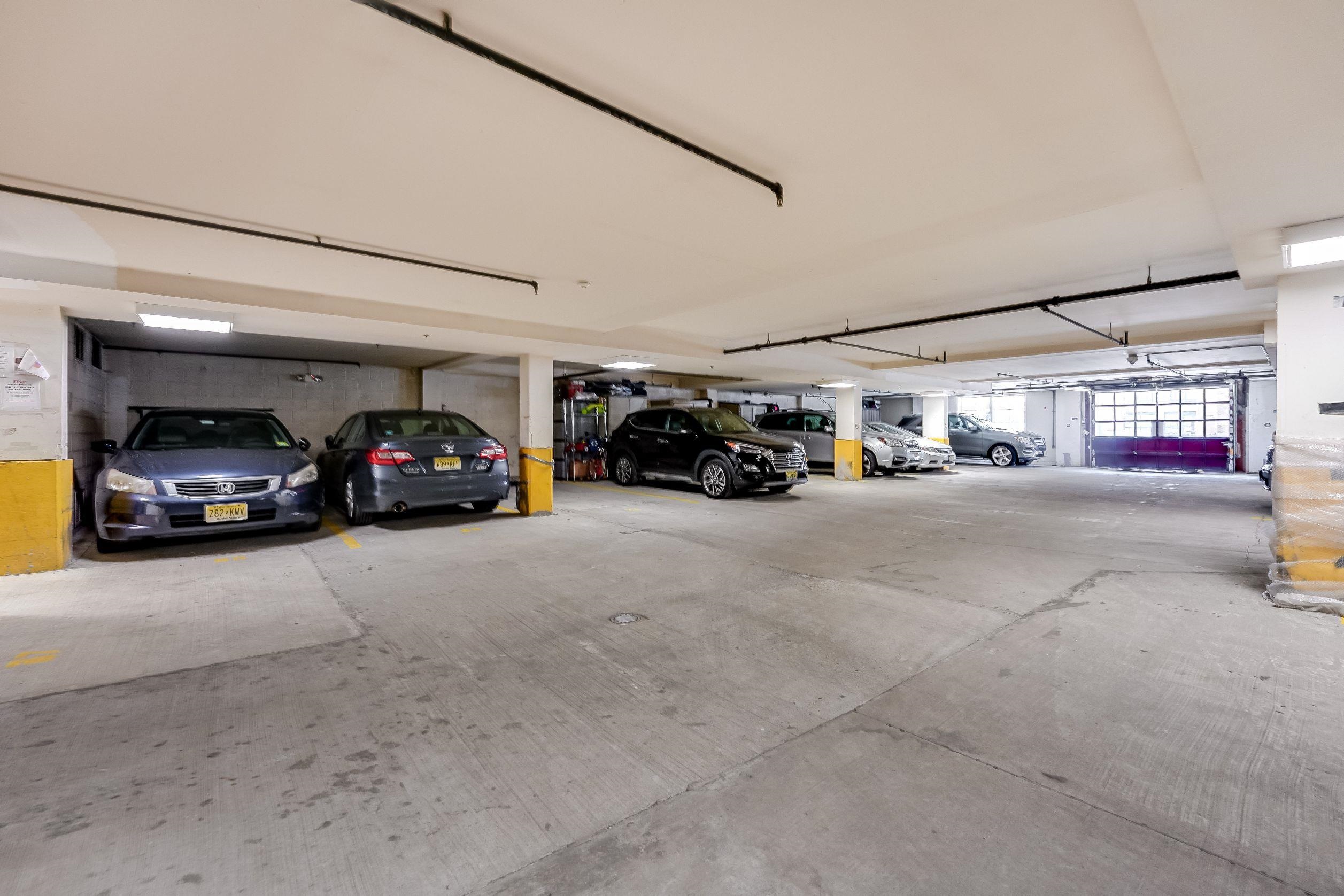 1331 GRAND ST Unit: 411