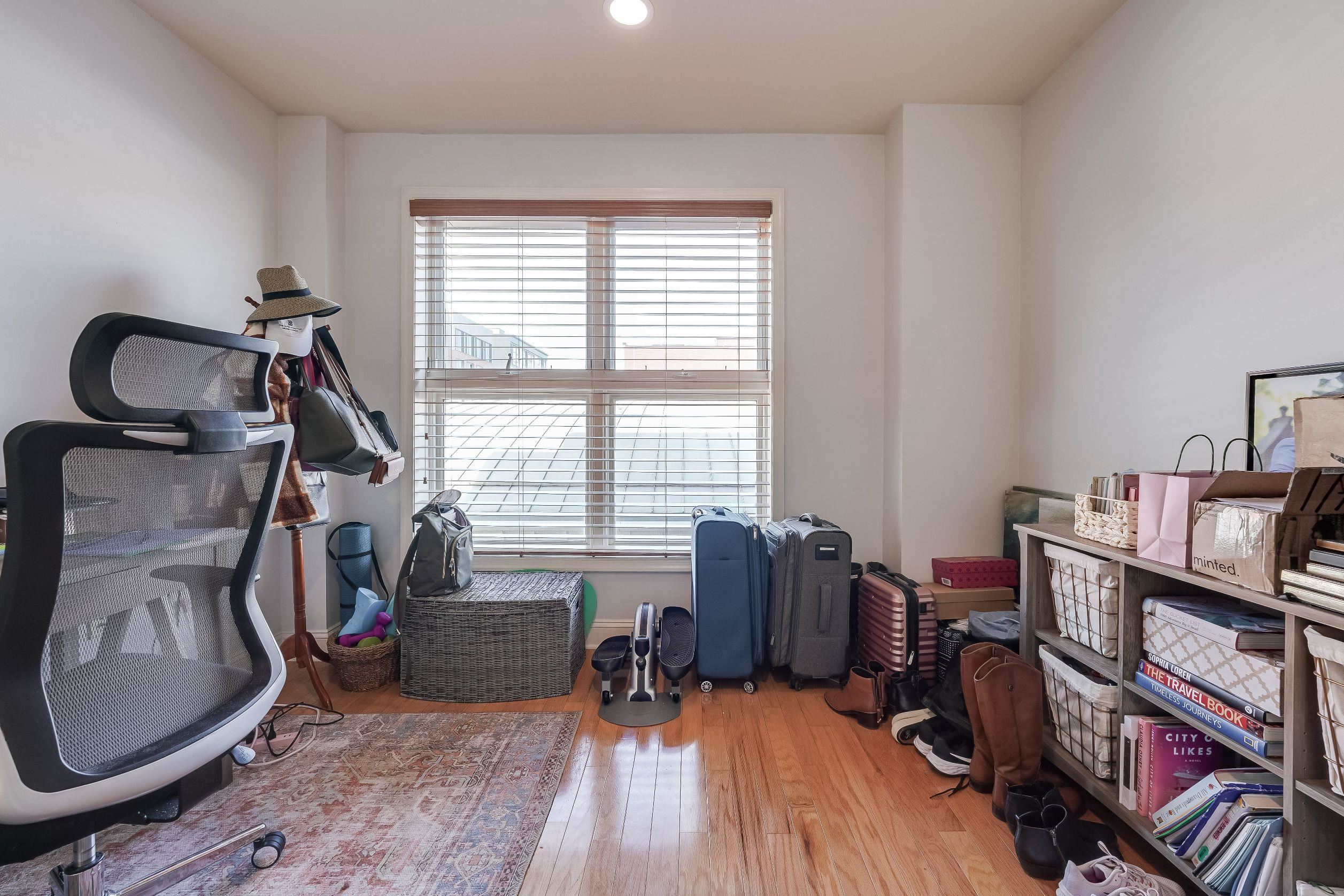 1331 GRAND ST Unit: 411