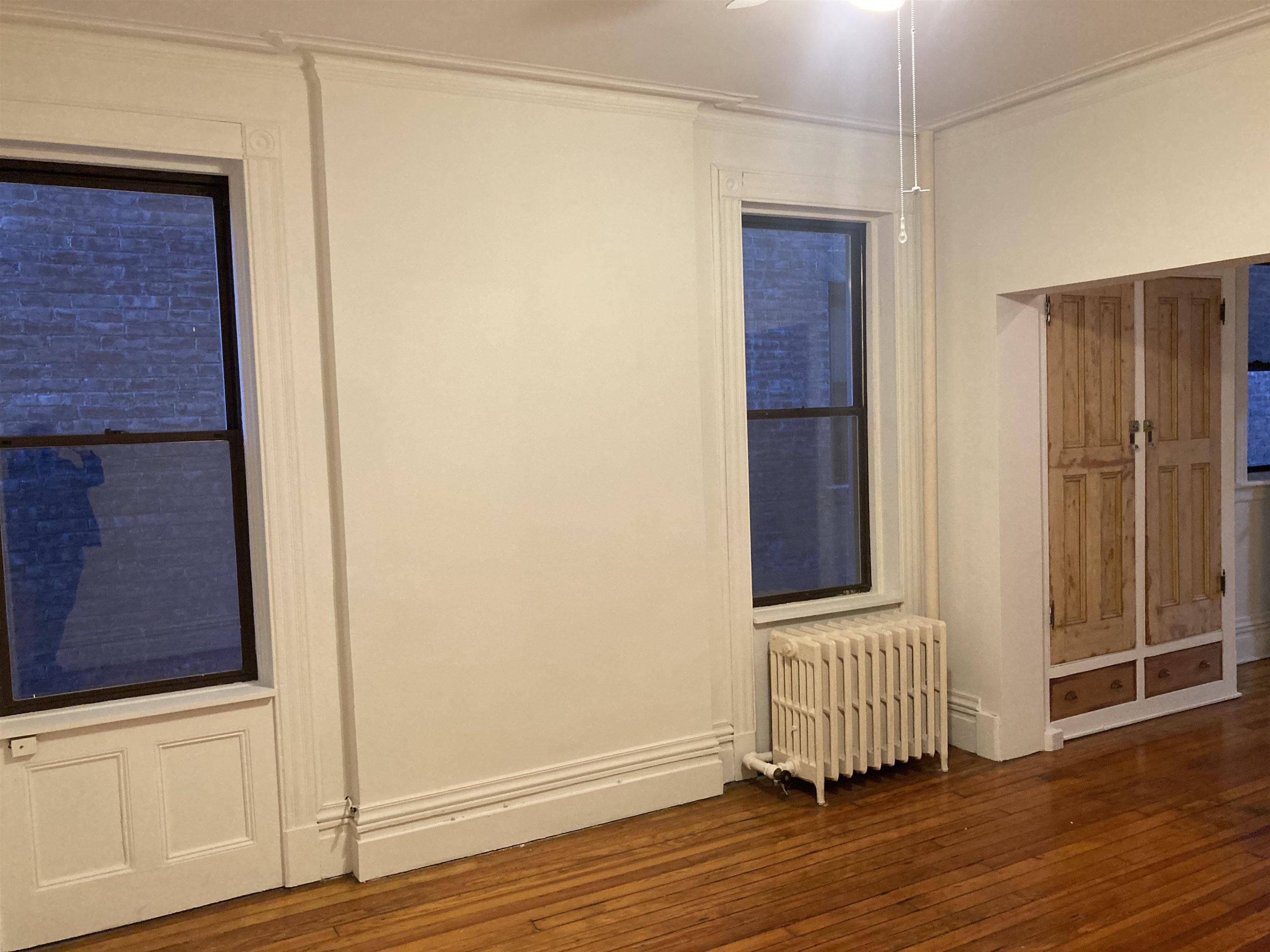 1011 WILLOW AVE Unit: 2B aka 4