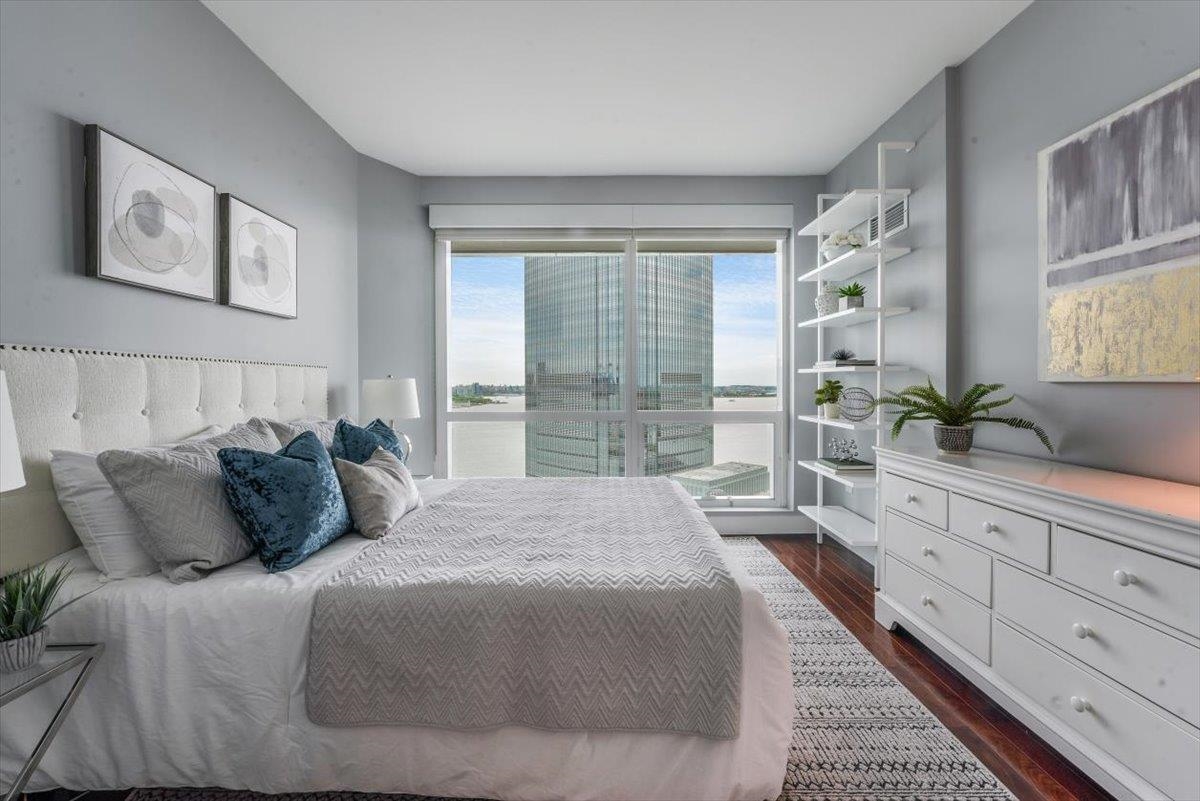 77 HUDSON ST Unit: 2410