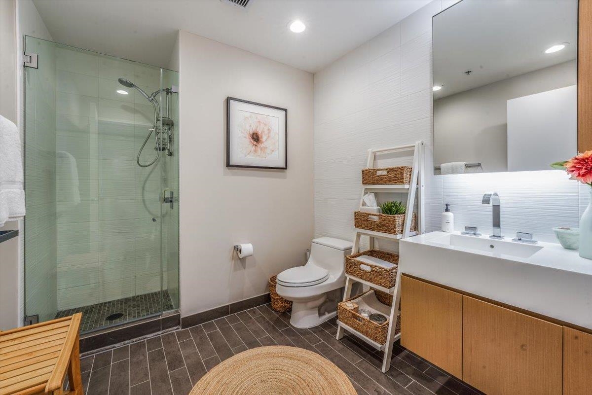 77 HUDSON ST Unit: 2410
