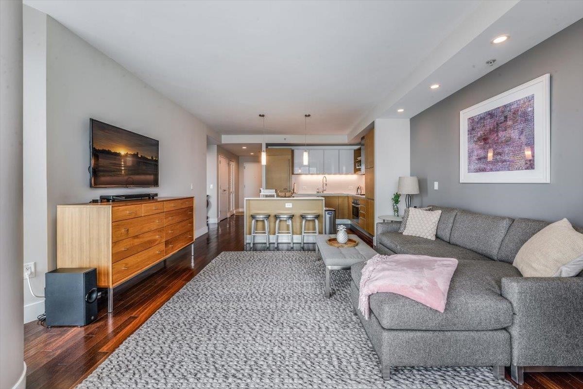 77 HUDSON ST Unit: 2410