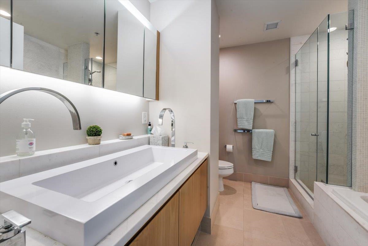 77 HUDSON ST Unit: 2410