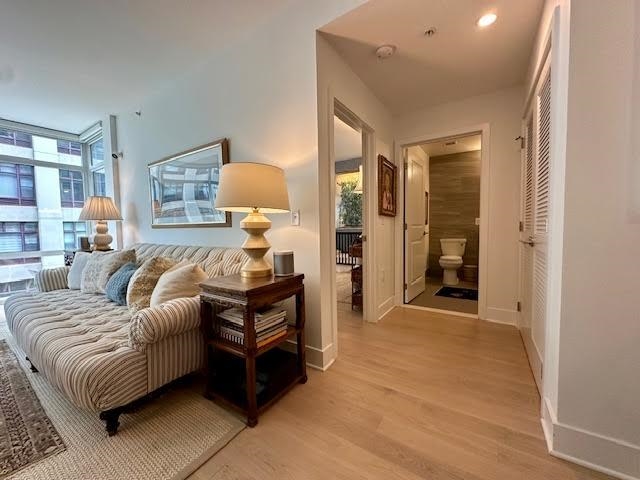 1400 HUDSON ST Unit: 404