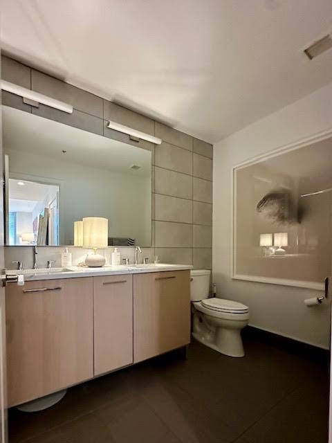 1400 HUDSON ST Unit: 404
