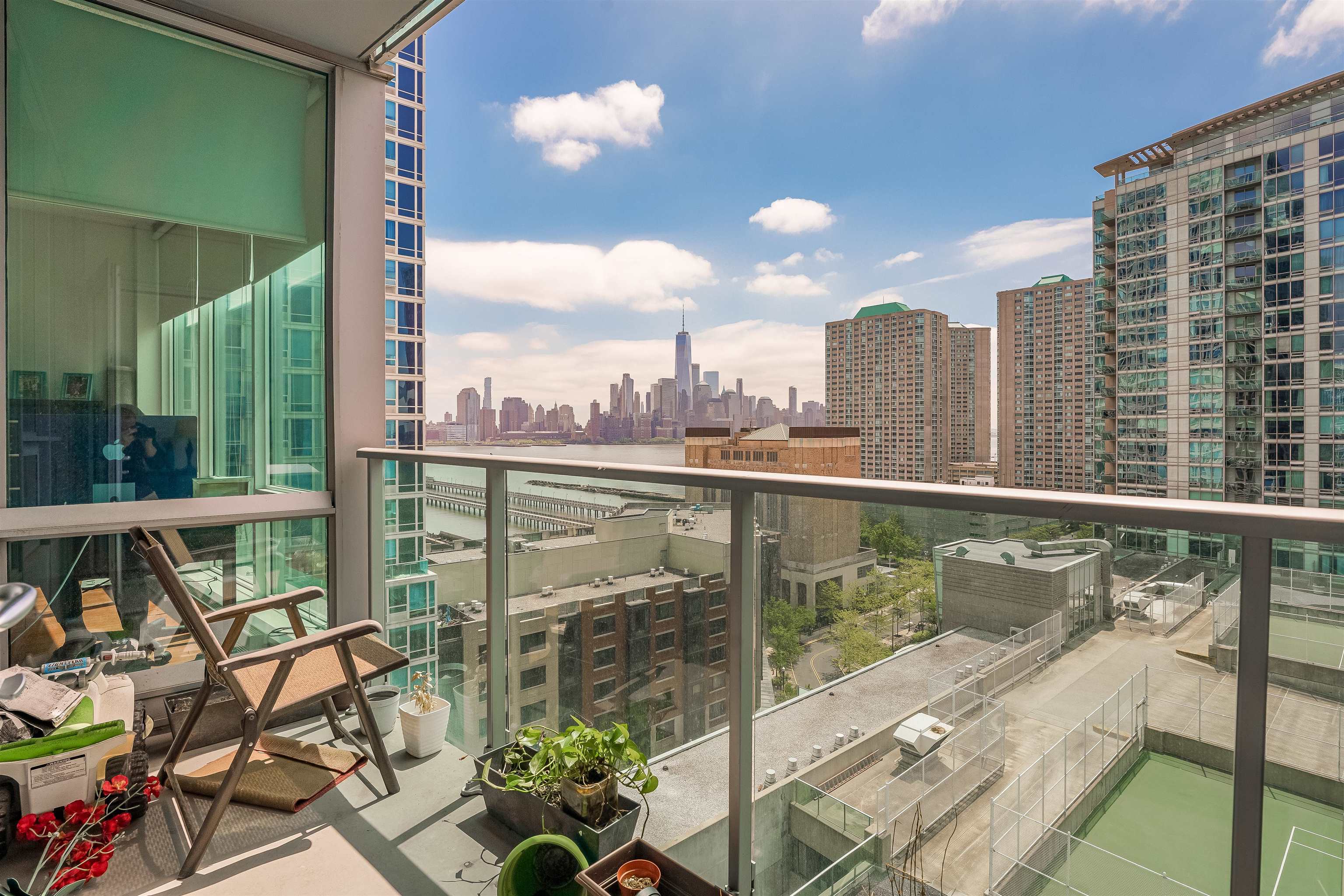 1 SHORE LANE Unit: 1610