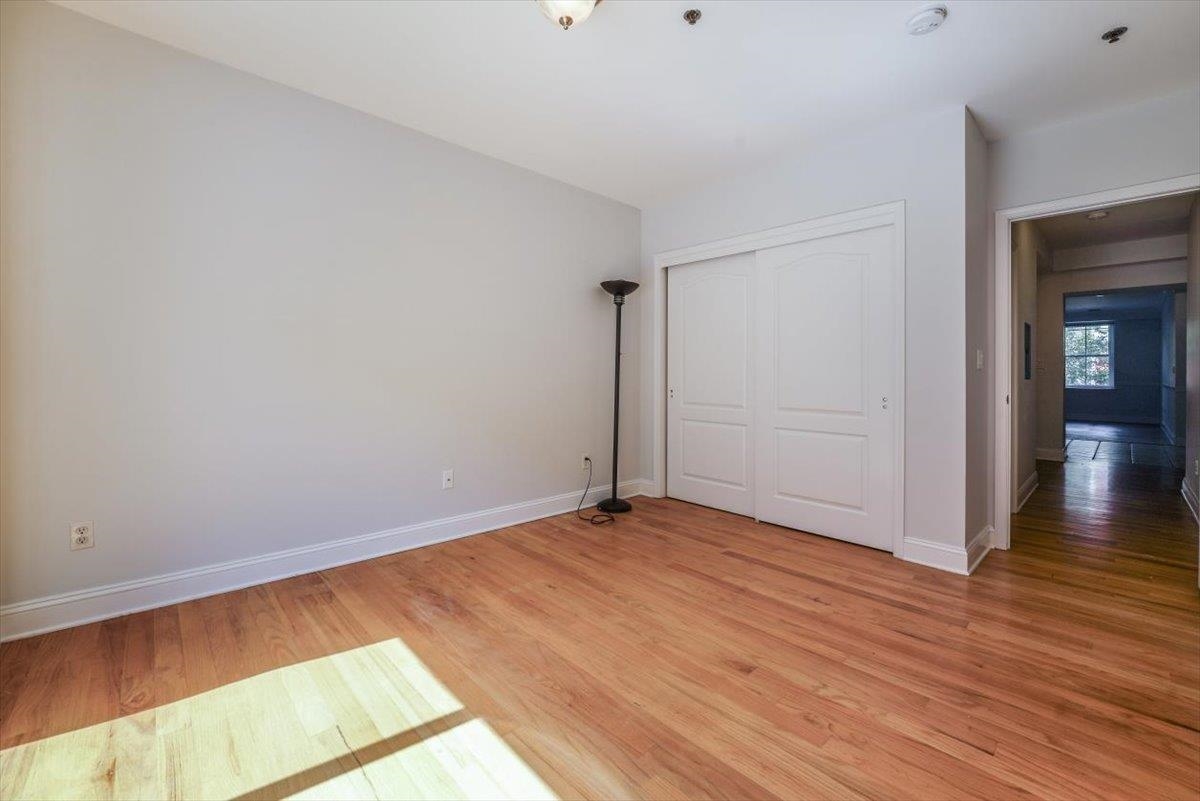 807 CLINTON ST Unit: 2B
