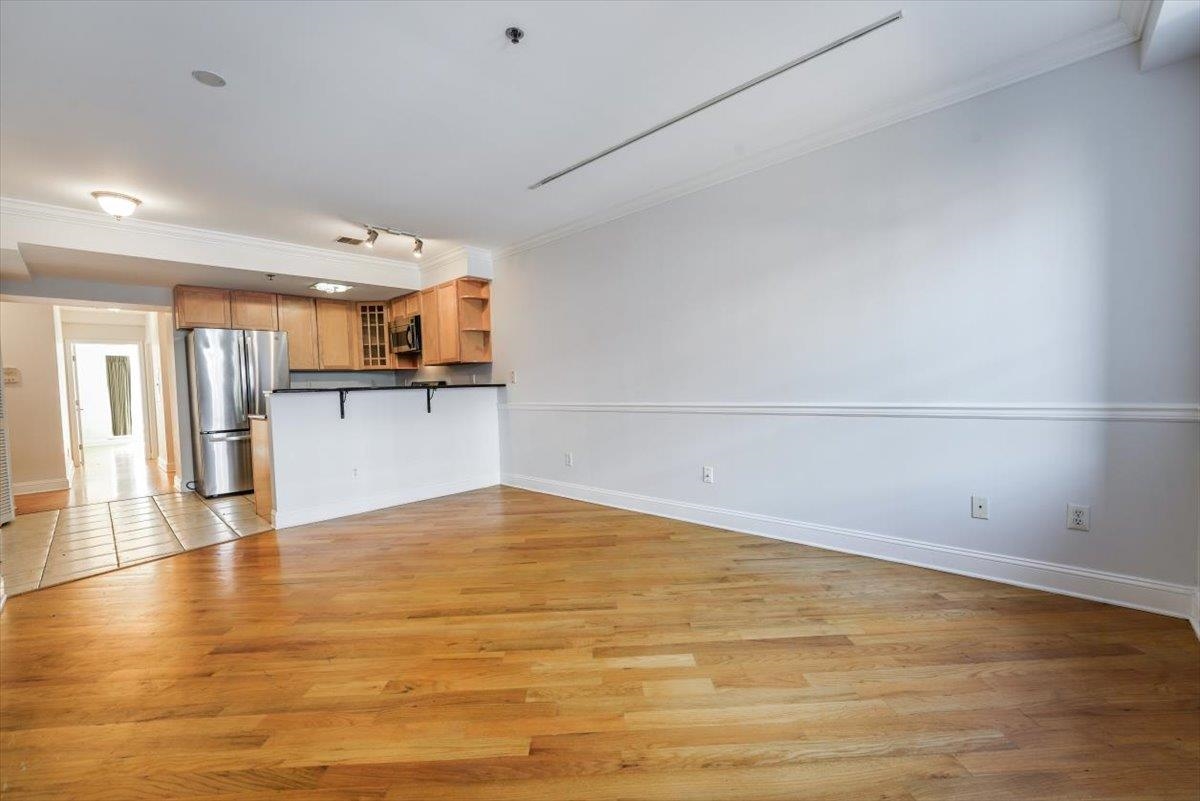807 CLINTON ST Unit: 2B