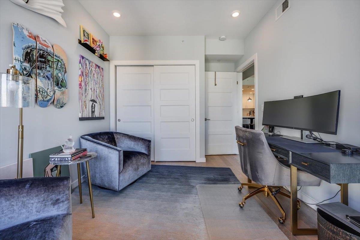 70 MONROE ST Unit: 4