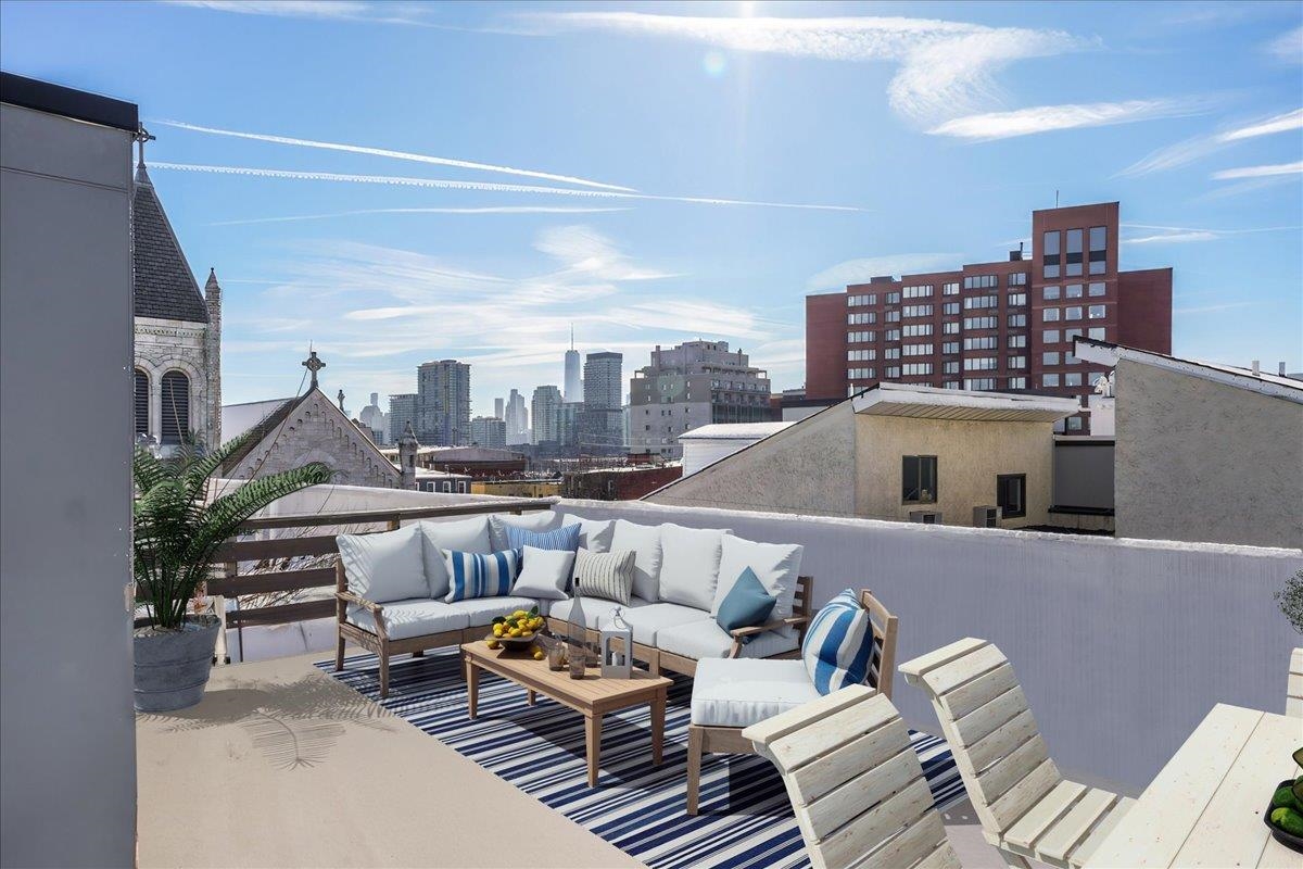 70 MONROE ST Unit: 4