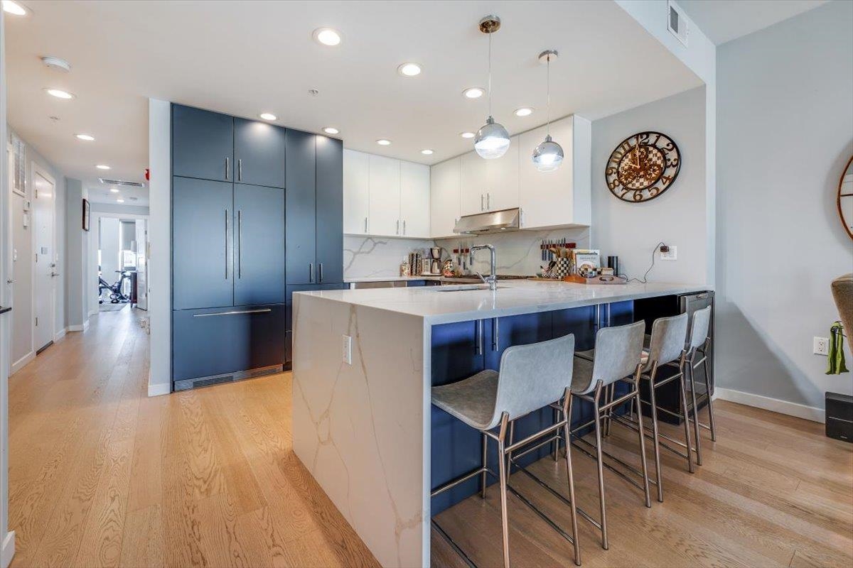 70 MONROE ST Unit: 4