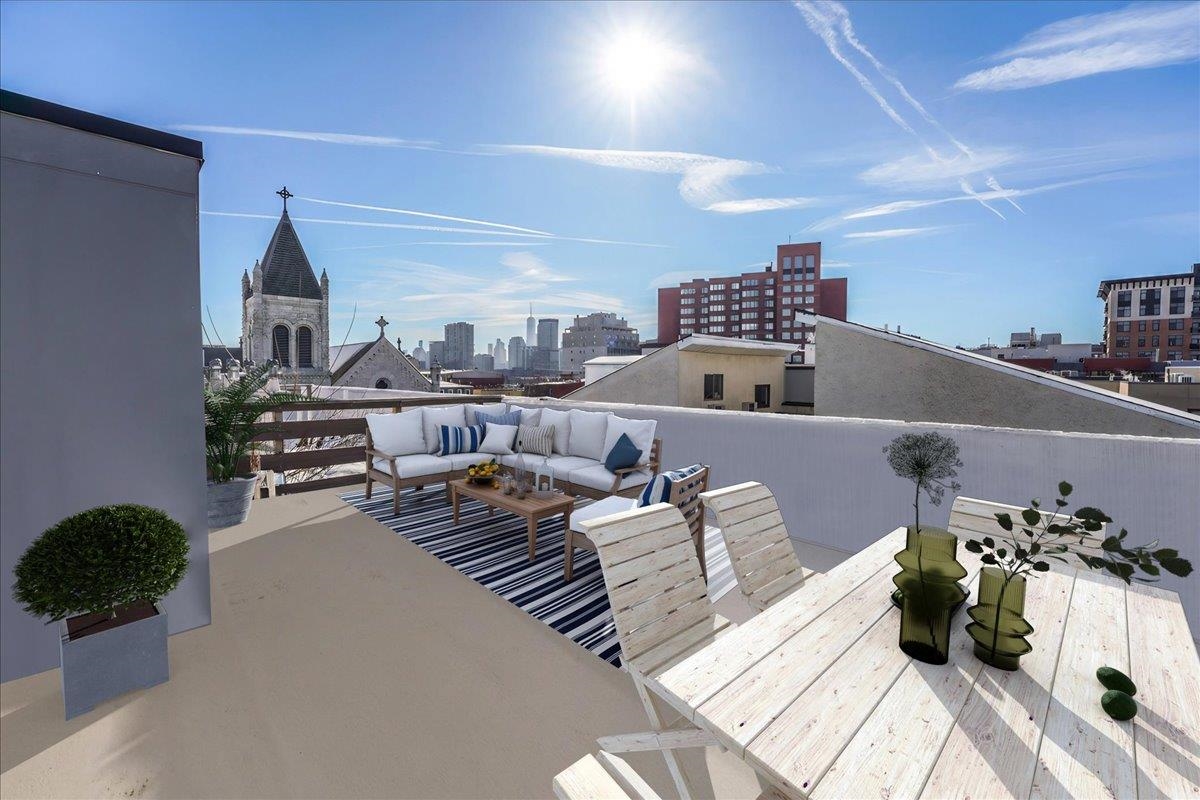 70 MONROE ST Unit: 4
