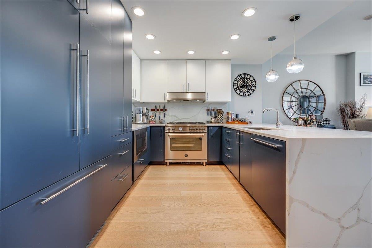 70 MONROE ST Unit: 4