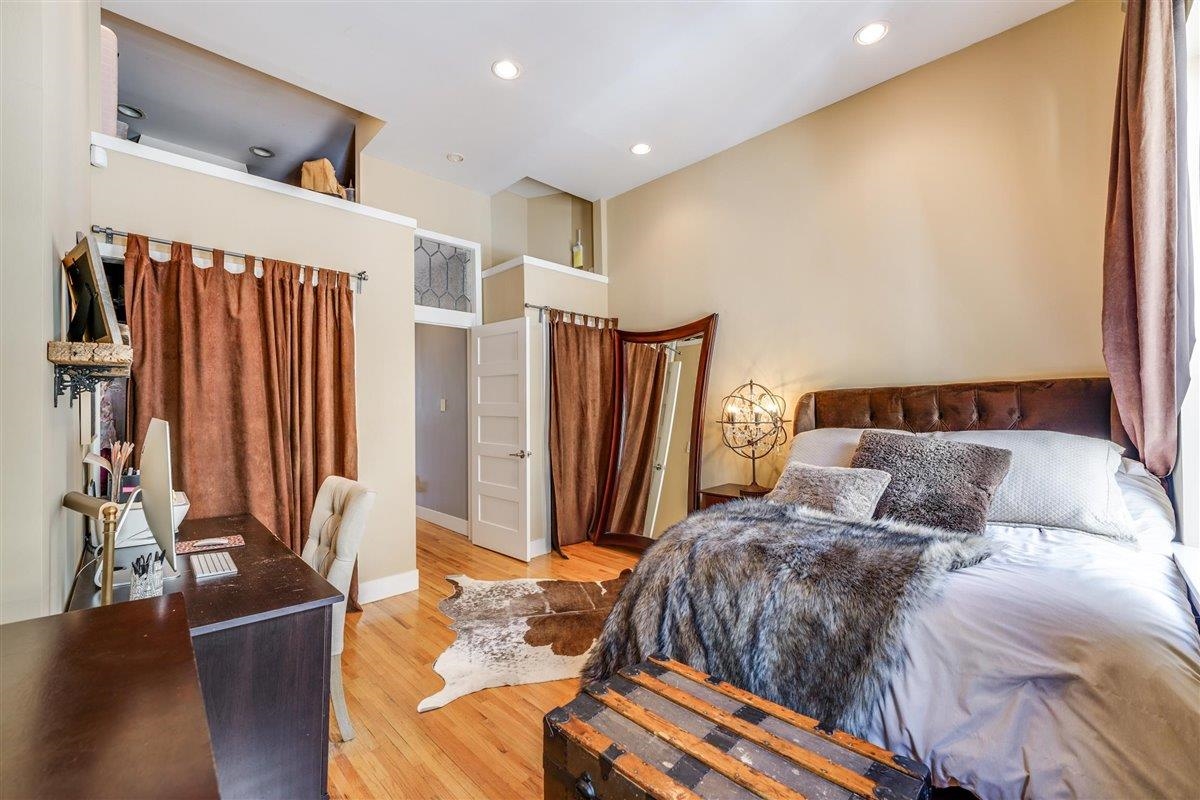 1102 WASHINGTON ST Unit: 8