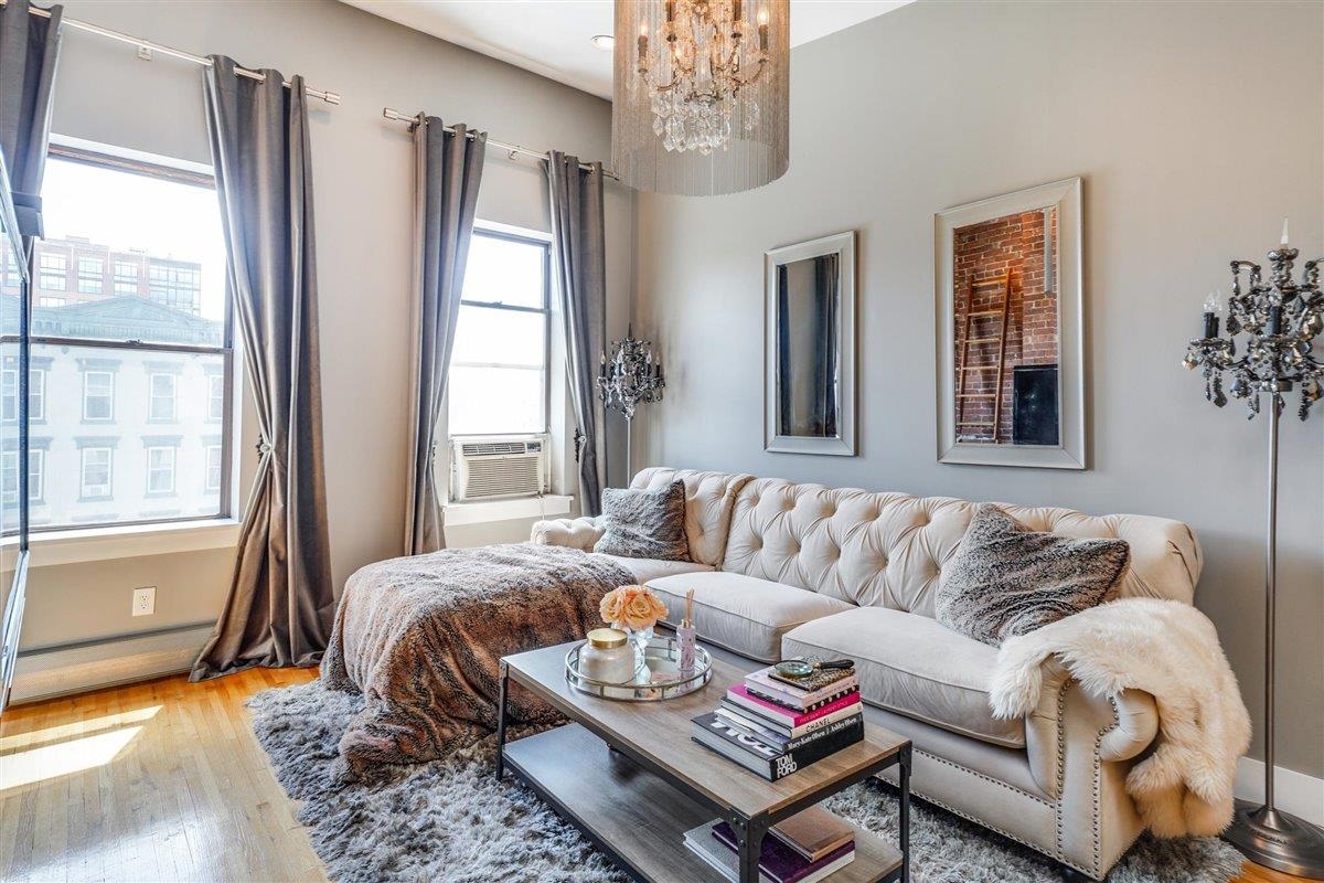 1102 WASHINGTON ST Unit: 8