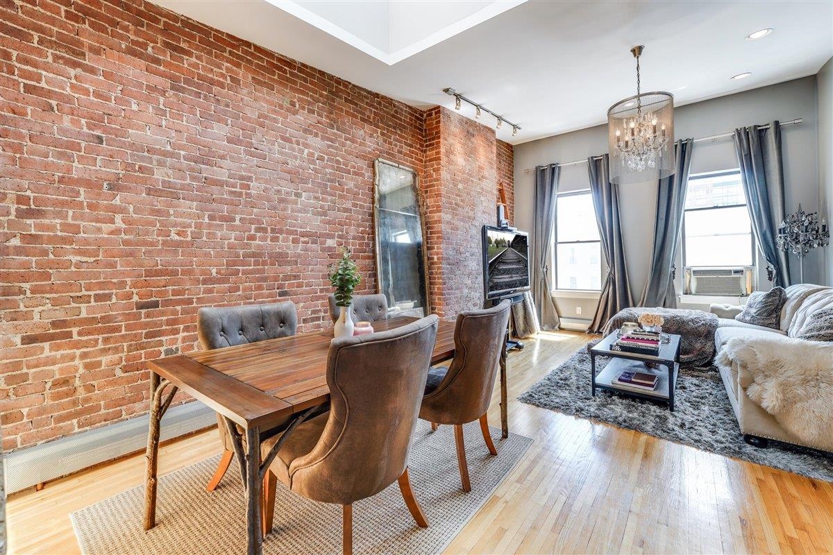 1102 WASHINGTON ST Unit: 8
