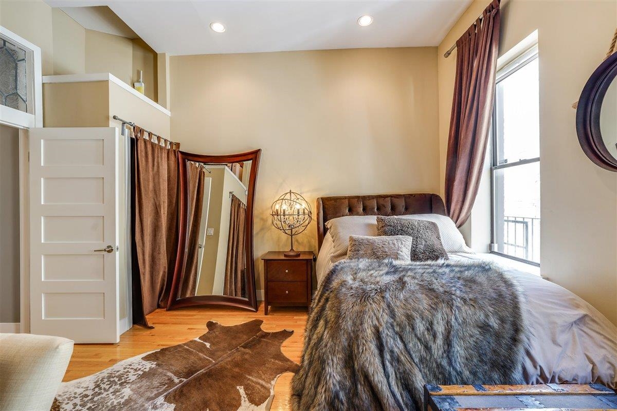 1102 WASHINGTON ST Unit: 8