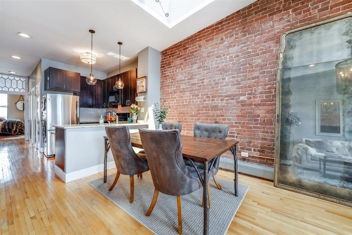 1102 WASHINGTON ST Unit: 8